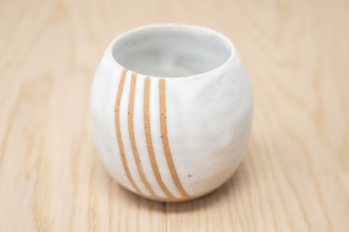 White striped tumbler