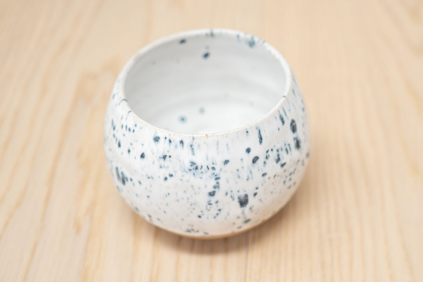White speckled mug