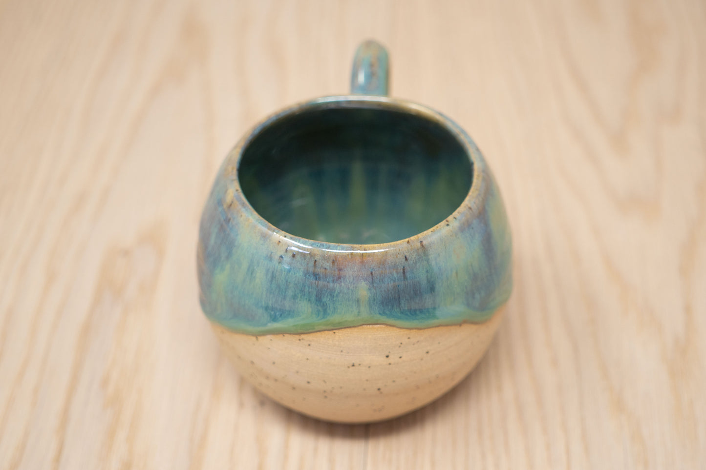 Green/brown mug