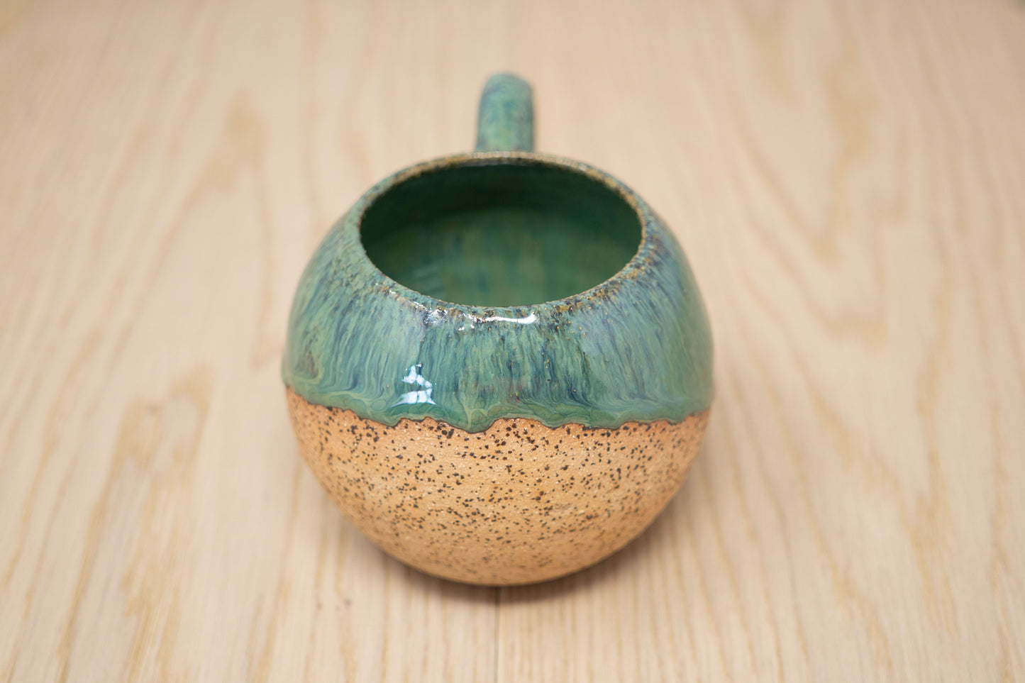 Green mug