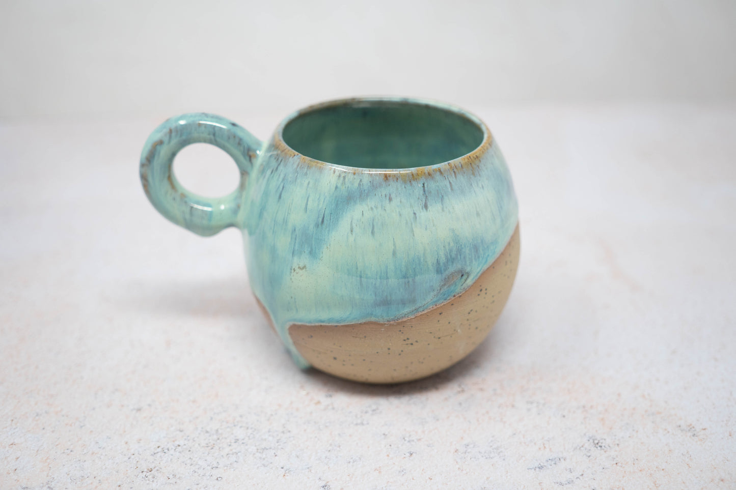 Turquoise green mug - light speckle