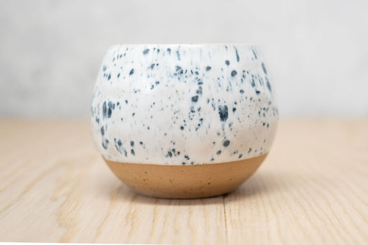 White speckled mug