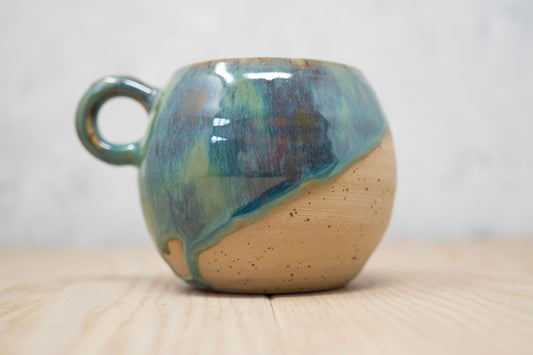Green/brown mug