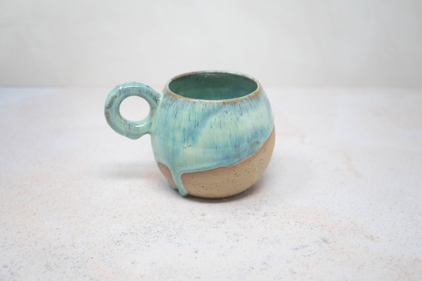 Turquoise green mug - light speckle