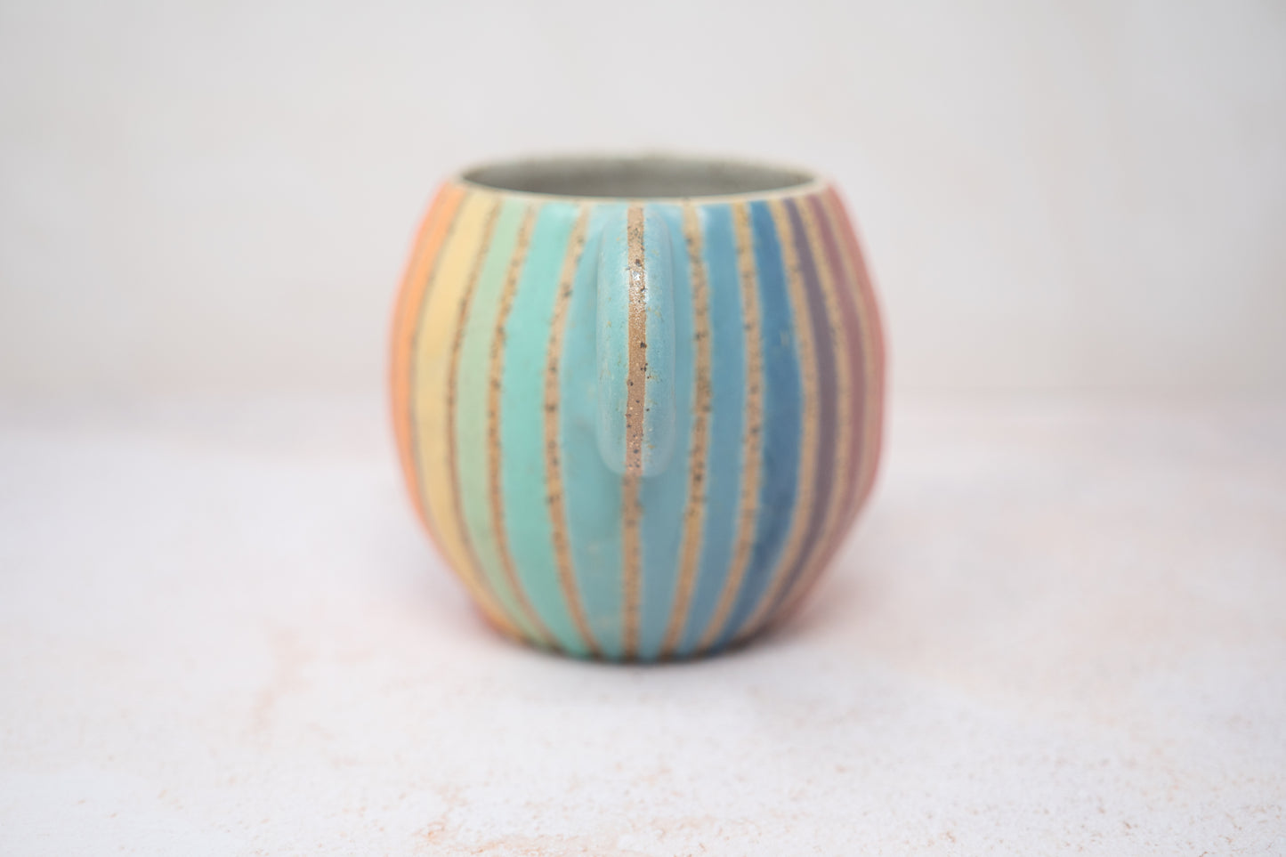 Thin striped mug 2