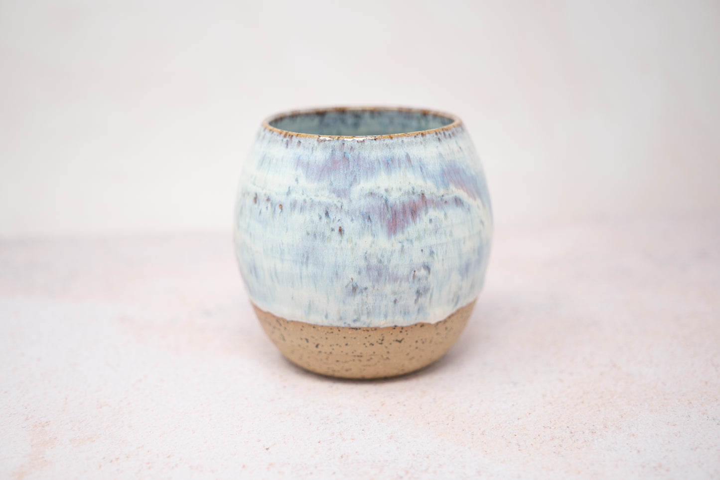 White/light pink tumbler